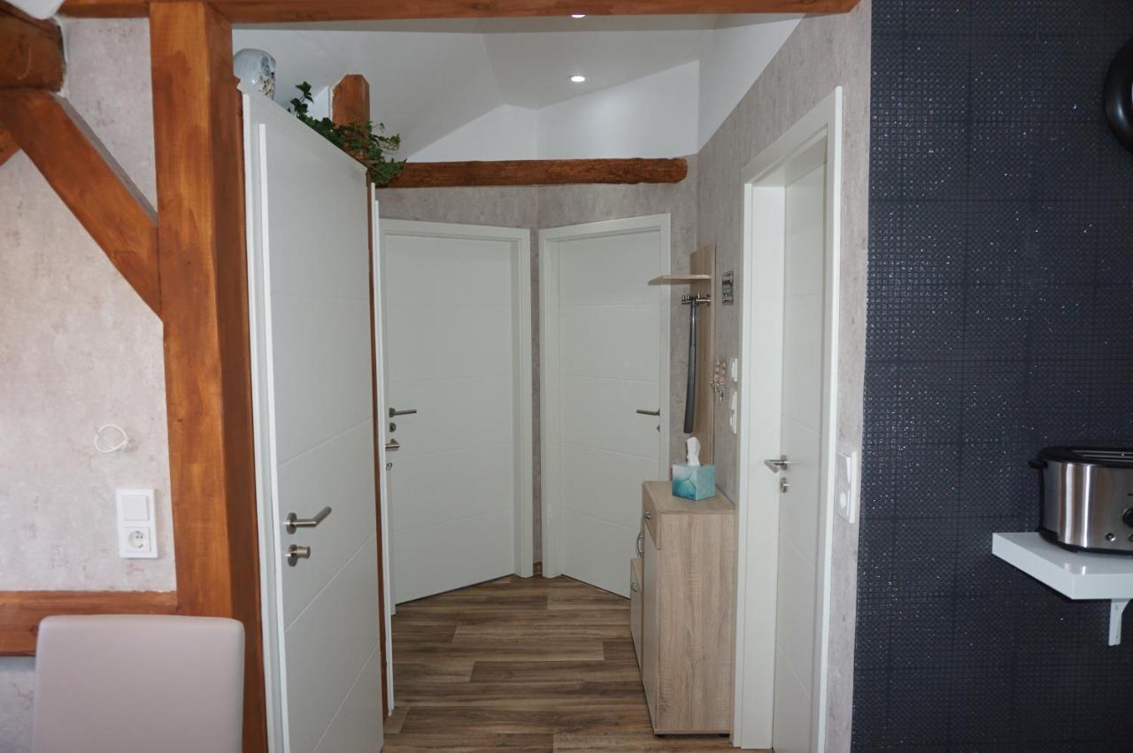 Aussergewoehnliche Dachgeschosswohnung Кёнигслуттер-ам-Эльм Экстерьер фото