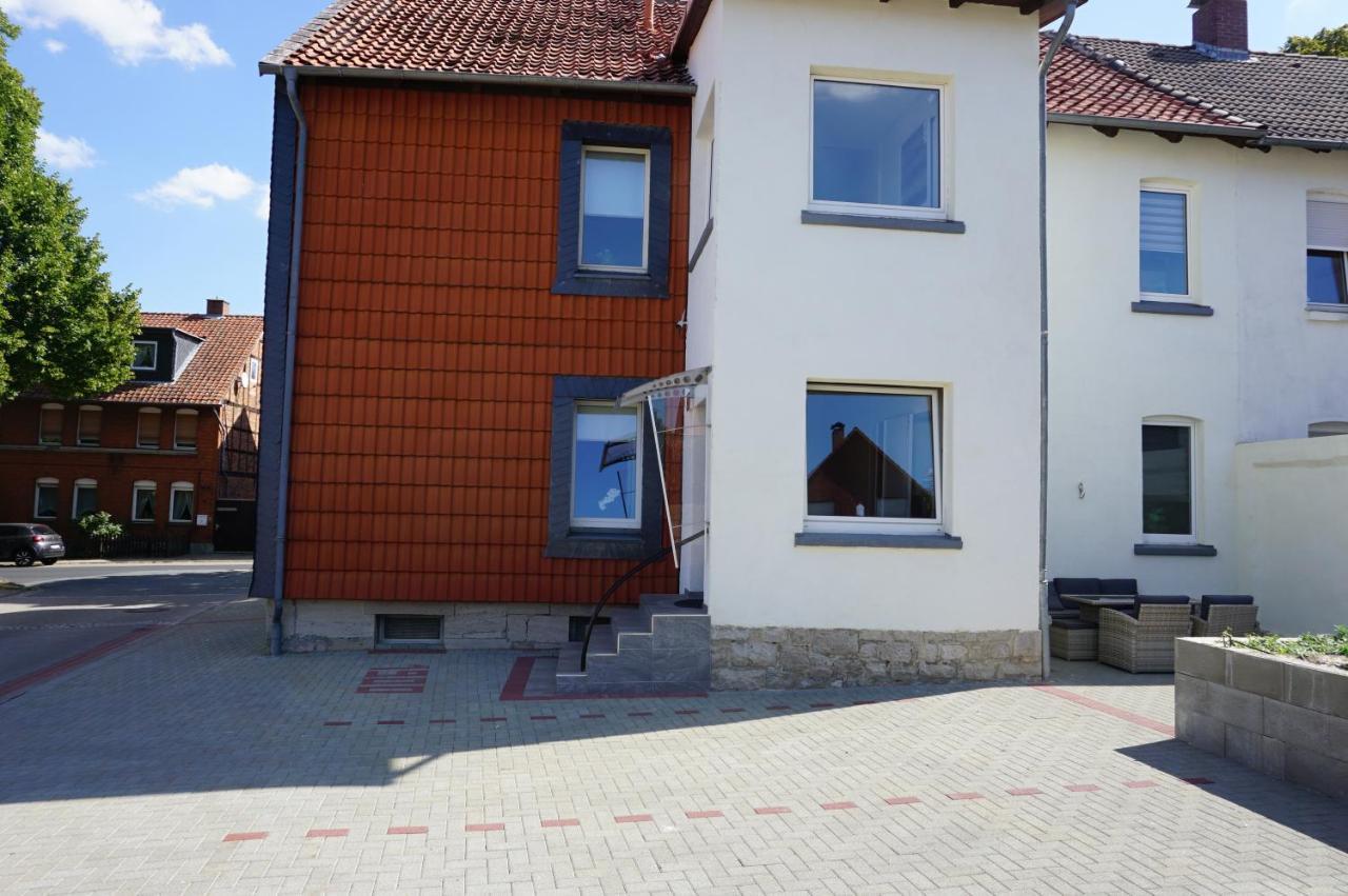 Aussergewoehnliche Dachgeschosswohnung Кёнигслуттер-ам-Эльм Экстерьер фото